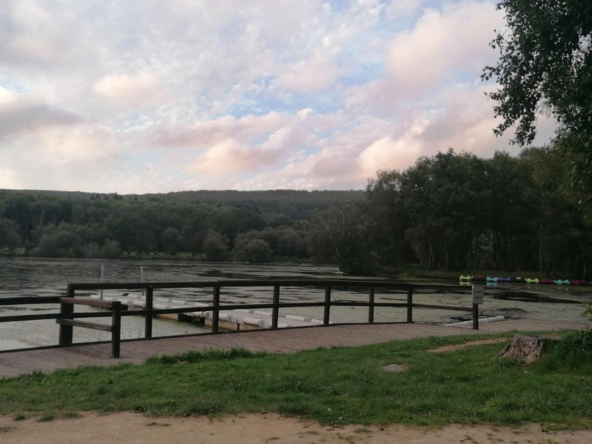 Les Gites De L'Etang De La Foret Brandivy Luaran gambar